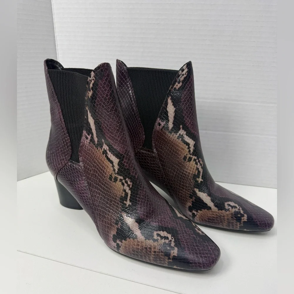 Donald J. Pliner Austen Snake-Embossed Leather Pointed Toe Chelsea Ankle boots